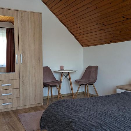 Viragos Apartman Balatonszárszó Exterior foto