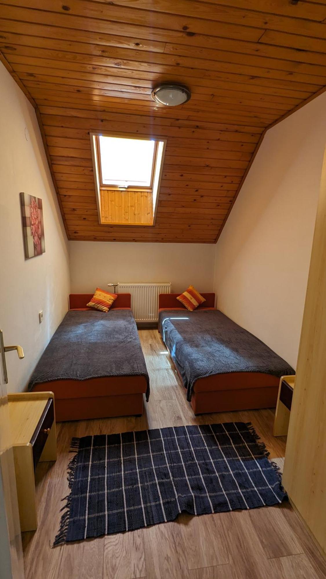 Viragos Apartman Balatonszárszó Exterior foto