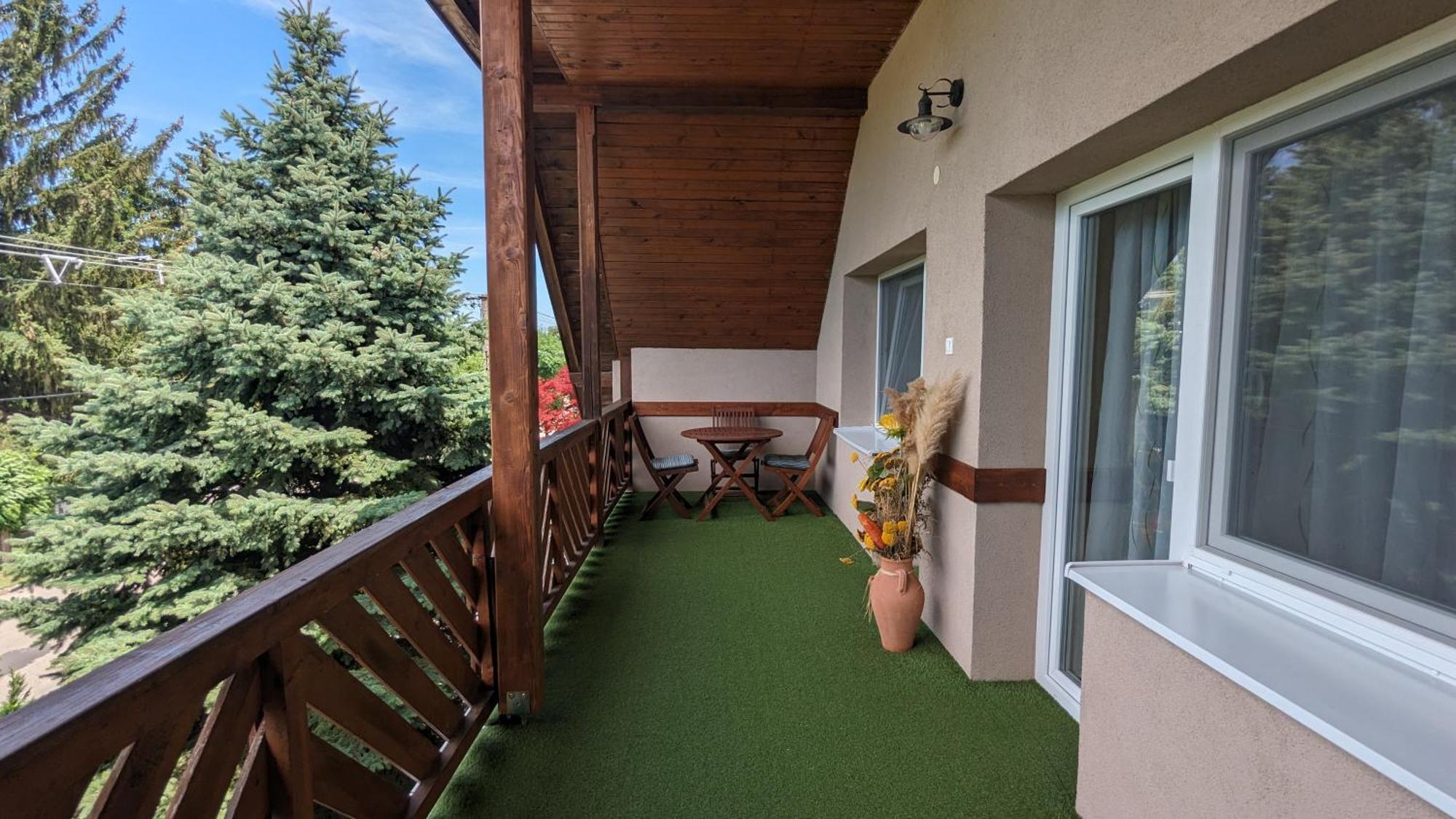 Viragos Apartman Balatonszárszó Exterior foto