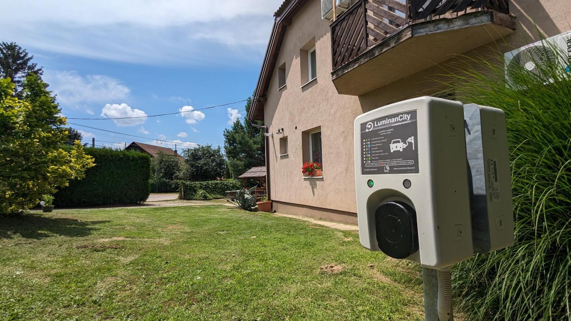 Viragos Apartman Balatonszárszó Exterior foto