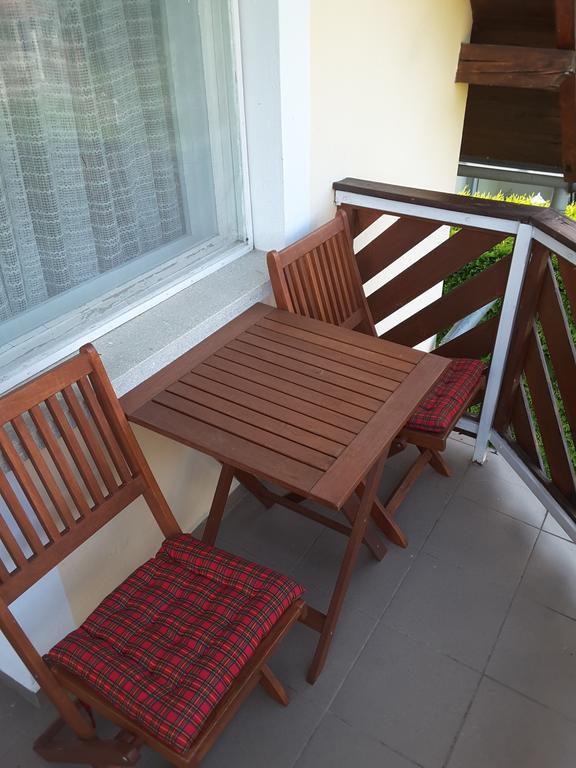 Viragos Apartman Balatonszárszó Exterior foto